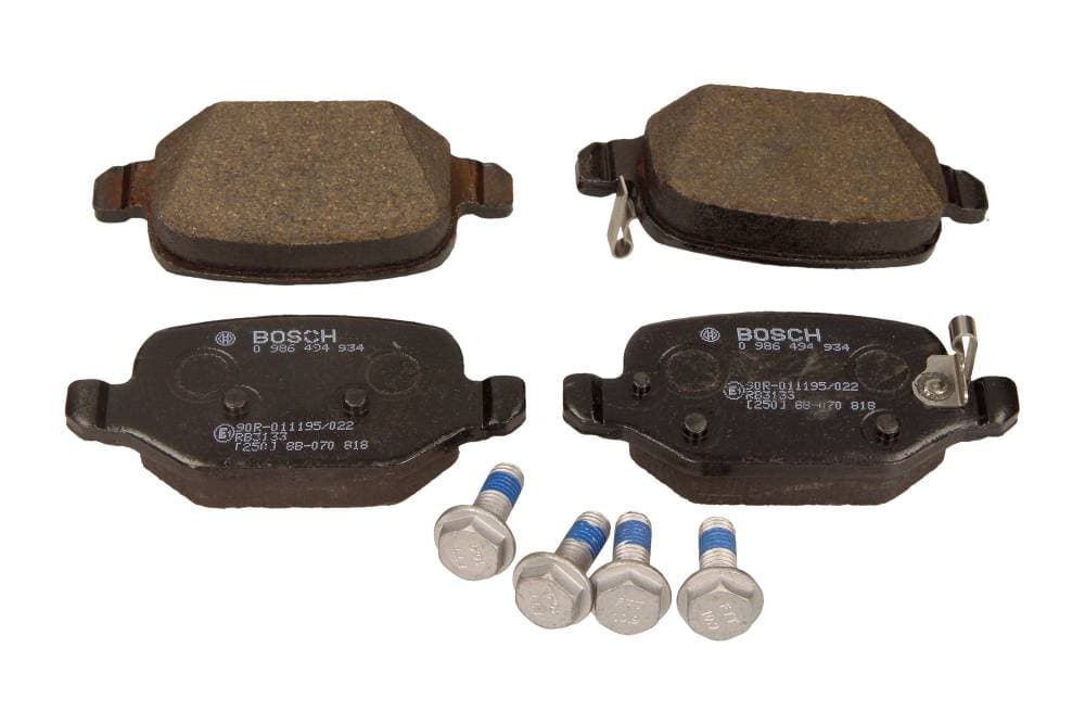 BOSCH 0986494934 - BOSCH KLOCKI HAMULCOWE FIAT TYŁ 500L 0,9-1,4/1,3-1,6D 12-